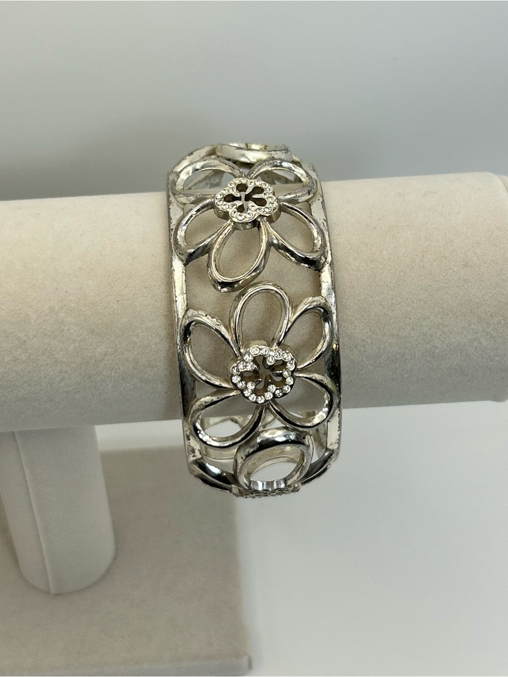 Brighton Infinity Flower Bangle Bracelet Silver Plated Clear Crystals Chunky